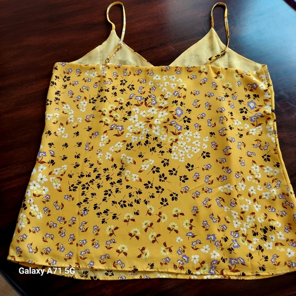 Ann Taylor Sunflower Yellow  Print Camisole Blouse Top Sz M - Picture 6 of 15